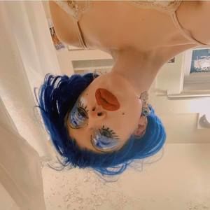 Meet your Posher, Chela